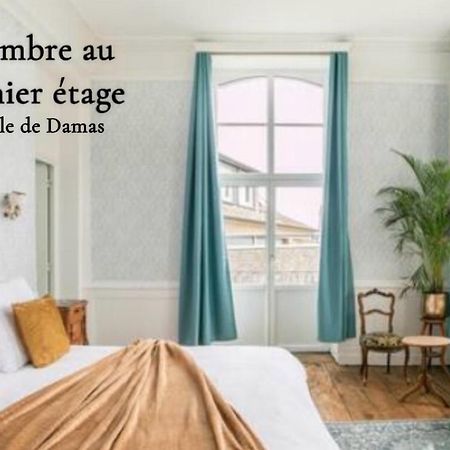 Mercier De Montigny - Les Chambres Du Beffroi - Spa Et Massage Fougères Exteriör bild
